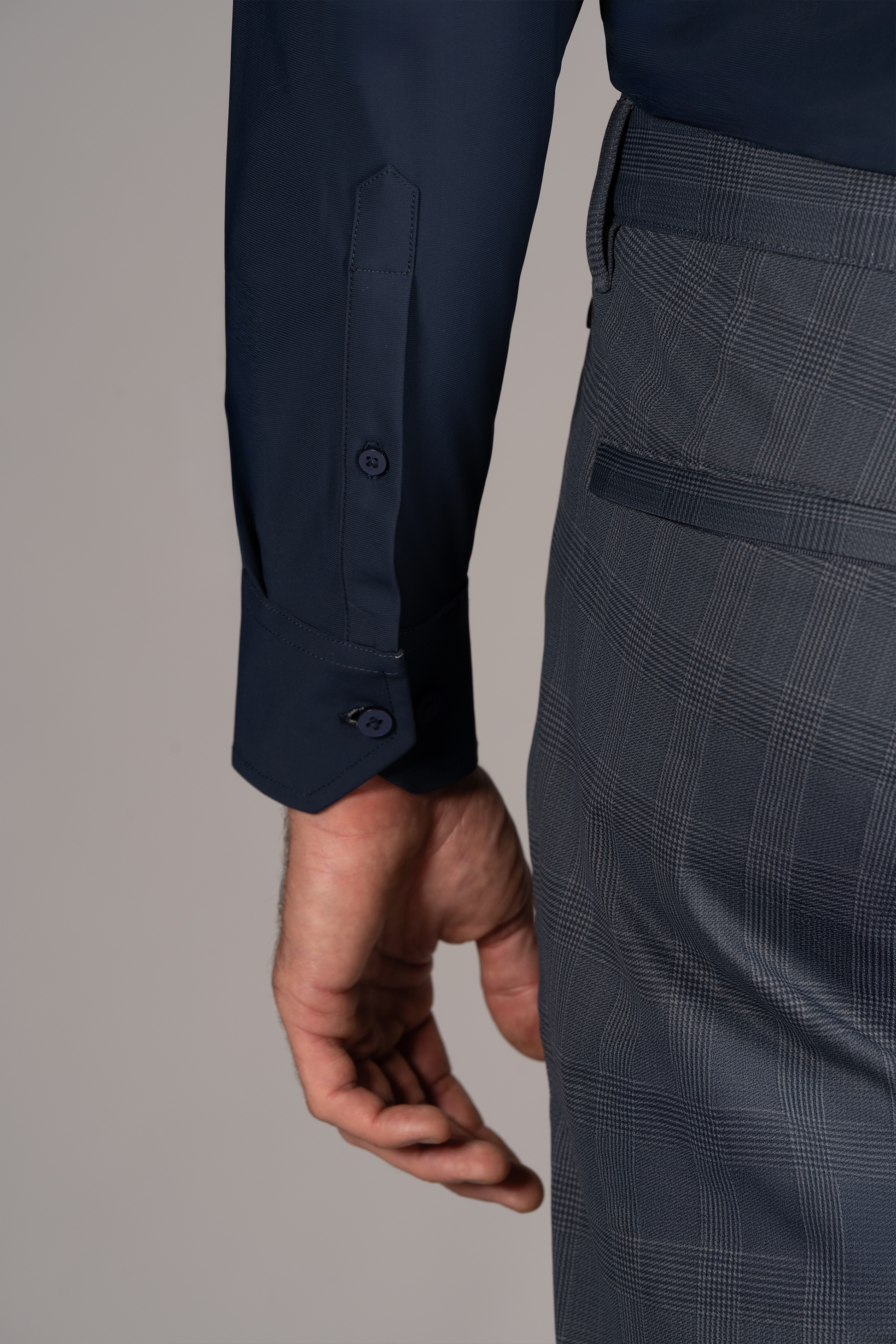 The Event Shirt Solid // Navy